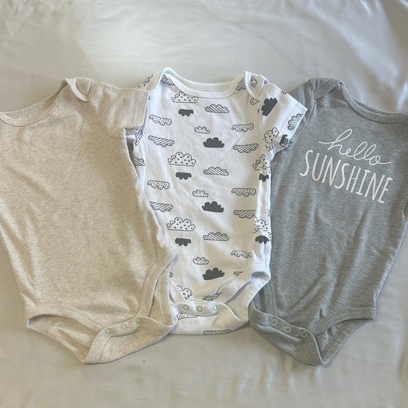Cloud Island Gray and White Baby Bodysuits Set - Picture 1 of 3